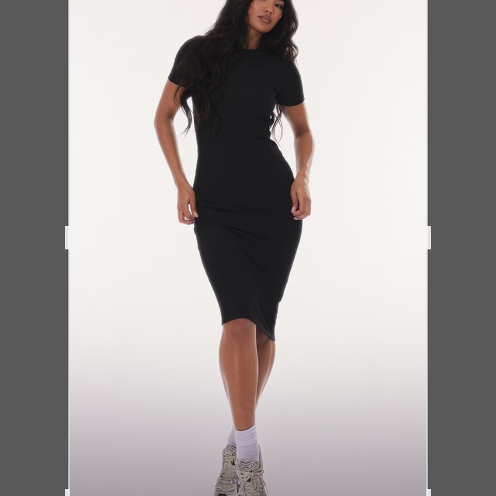 Athletic Dress - Picture 3 of 4